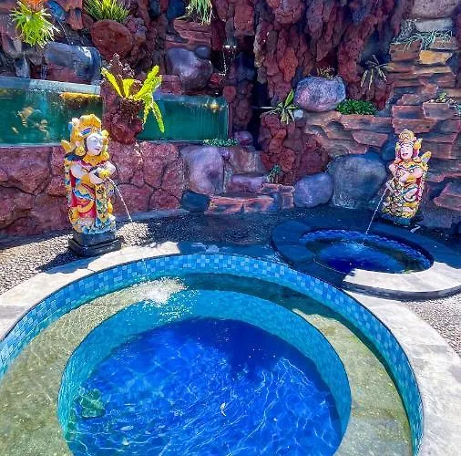The Toya Bali - Private & Hot Spring Jacuzzi ベッド・アンド・ブレックファスト Bangli